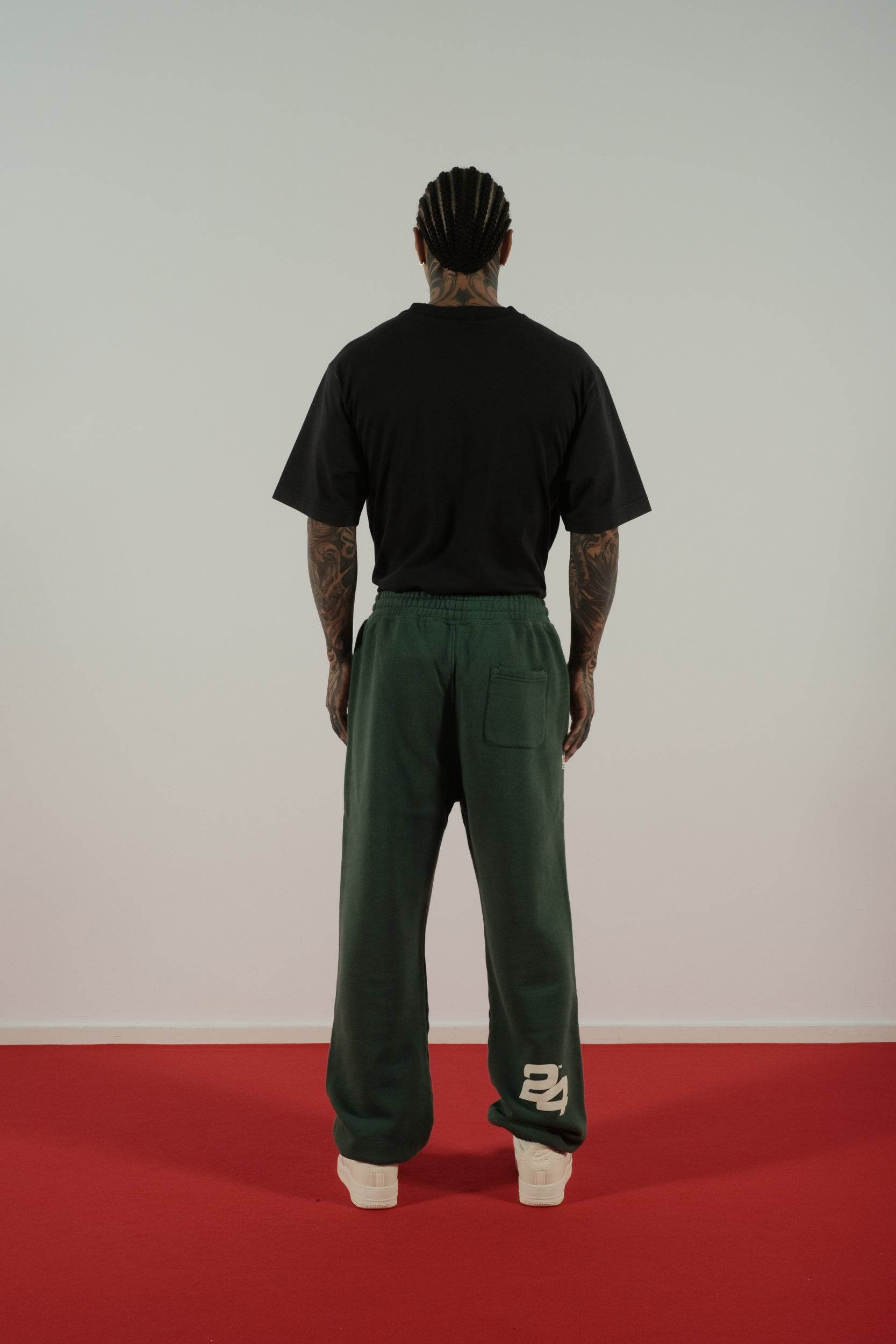 Summer Games SG24 Joggers in Hunter Green - Hesperia