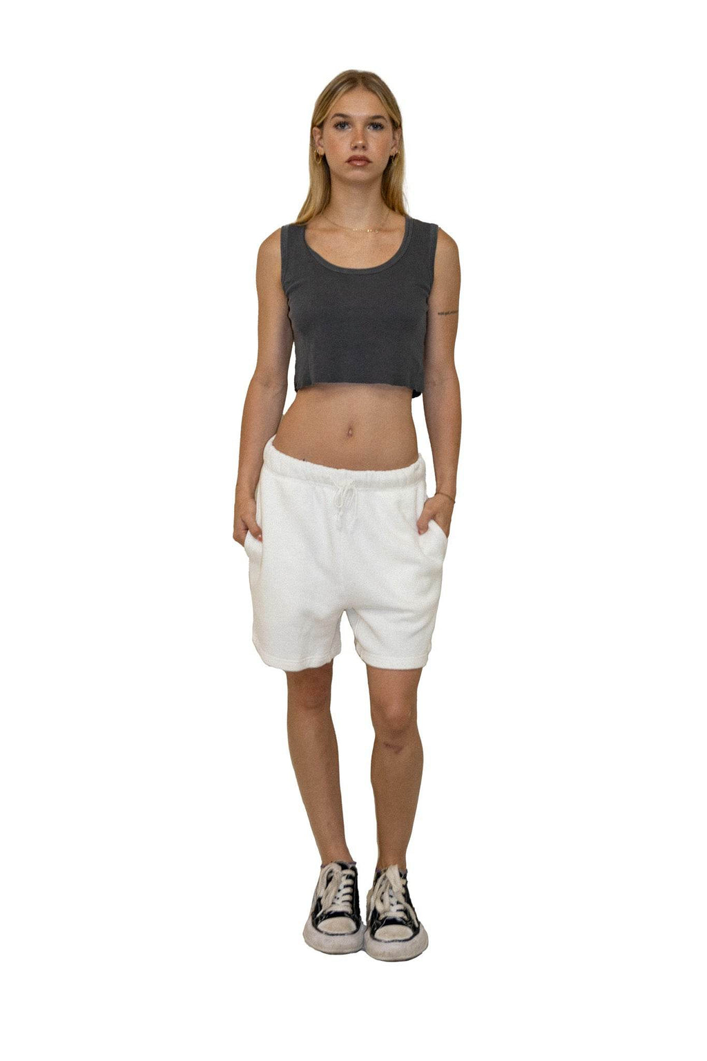 Elwood Malibu Crop Tank In Charcoal - Hesperia