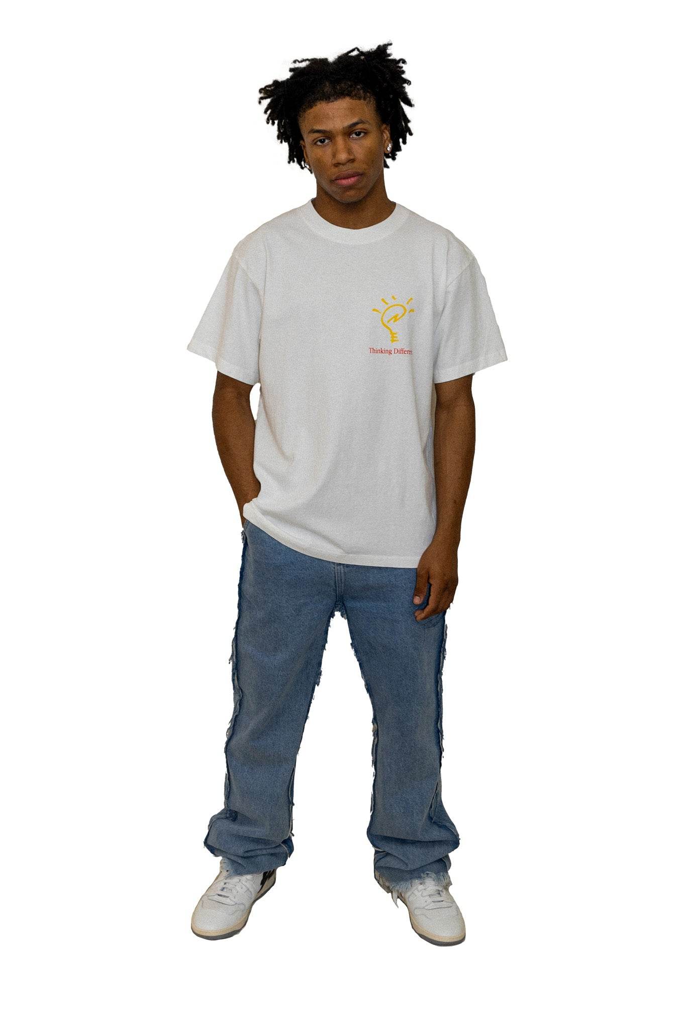 Thinking Different Newton Tee - Hesperia