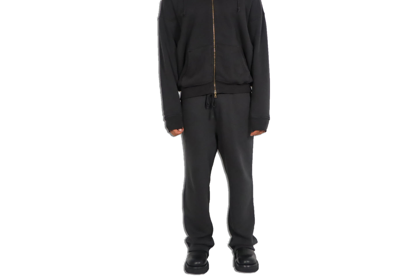 Elwood Relaxed Core Sweatpants In Black