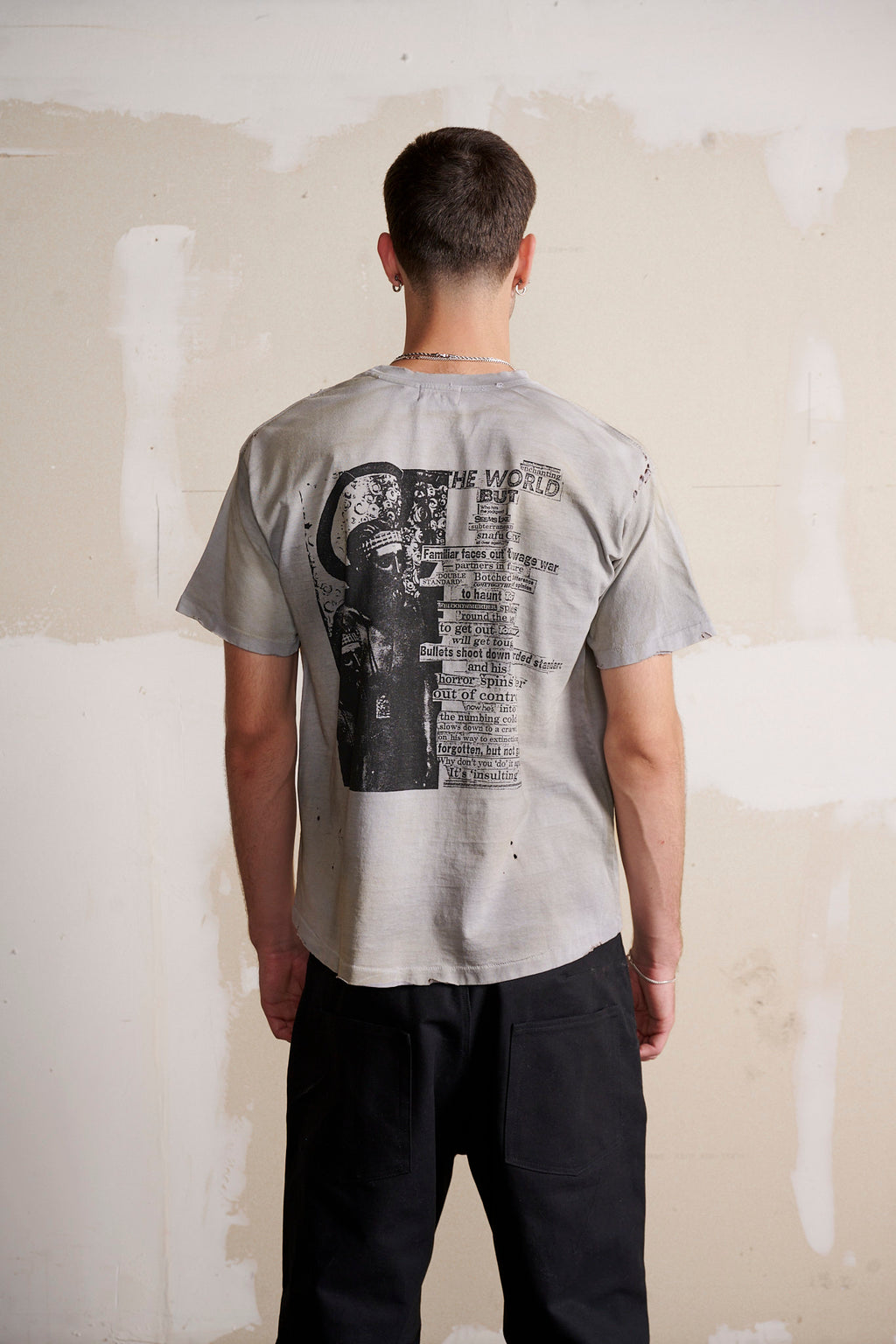 De La Tombe RELIGION T-SHIRT