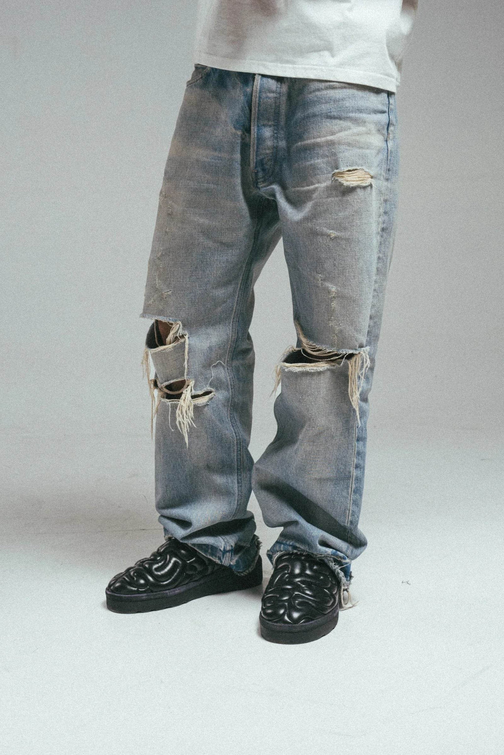 Bravest Studios Trashed Baggy Denim - Hesperia