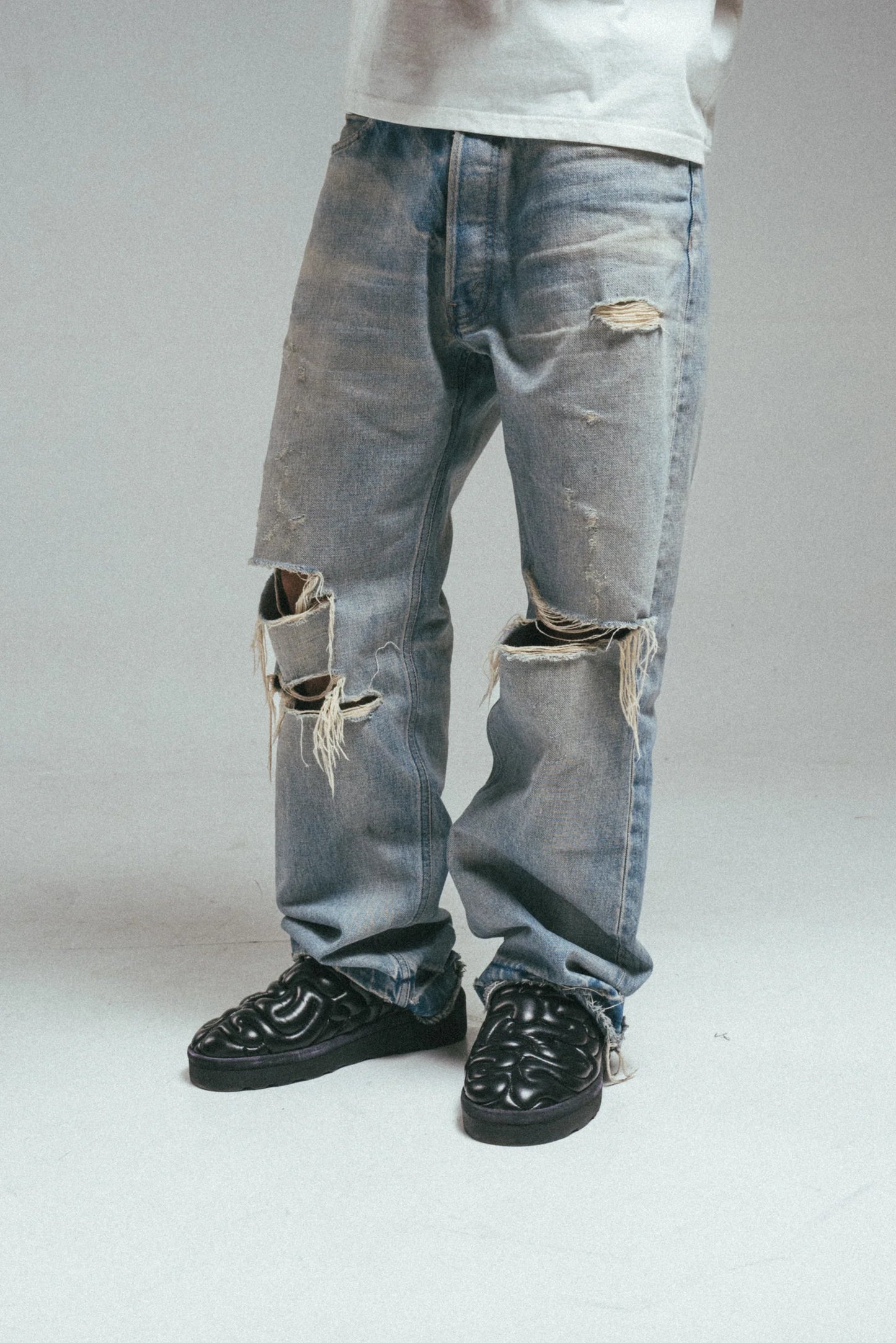 Bravest Studios Trashed Baggy Denim