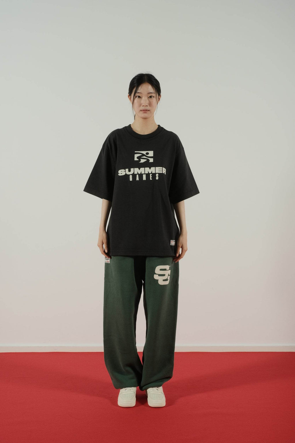 Summer Games Icon Tee in Black - Hesperia