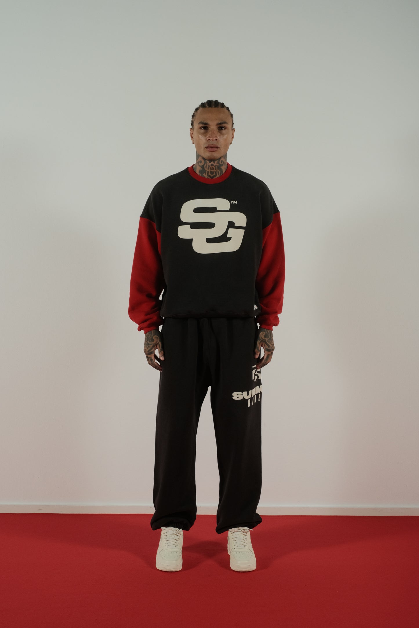 Summer Games SG24 Contrast Crewneck Sweatshirt in Black & Scripted Red