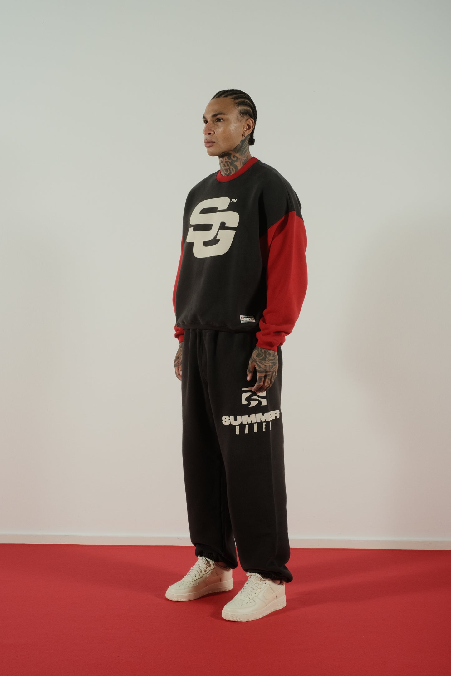 Summer Games SG24 Contrast Crewneck Sweatshirt in Black & Scripted Red