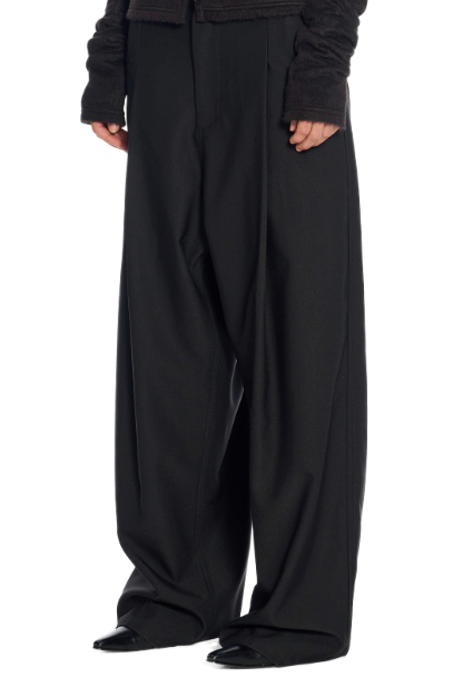 Labeless Wide Tuck Trousers In Black