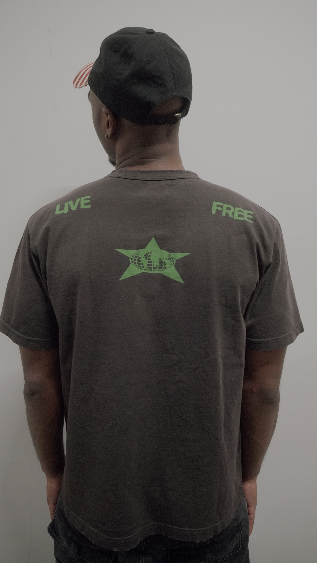 Barriers Distressed Star Ringer Tee Mink